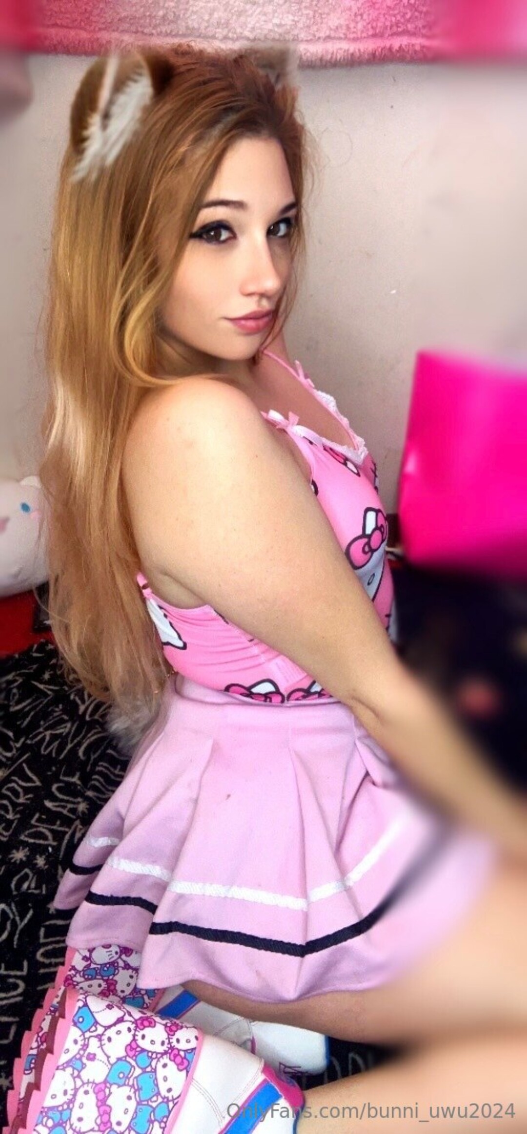 Bunni Uwu2024 pornstar image