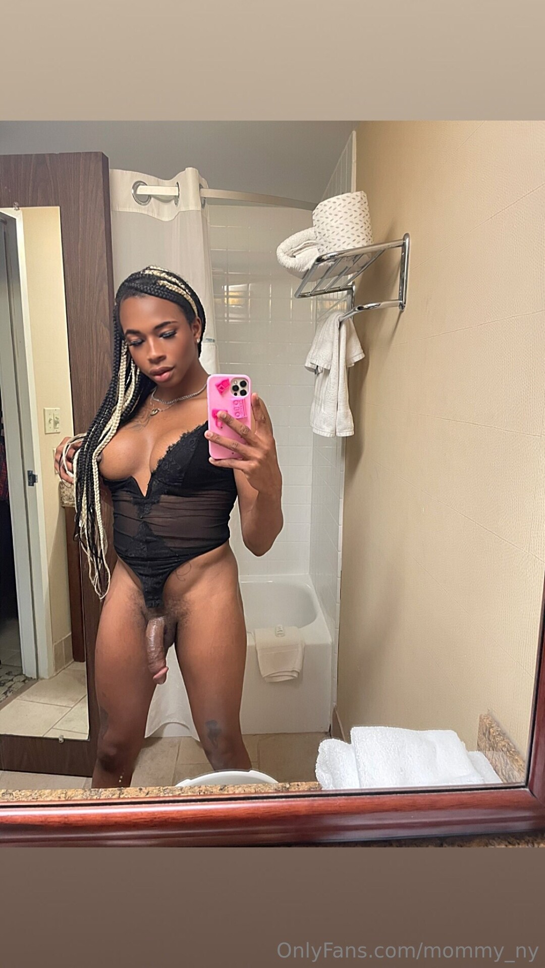 Mommy Ny star hot photo