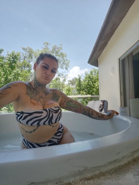 Lisacasandra nice model pic