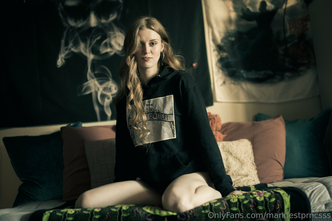 Manifestprncsss sex model image