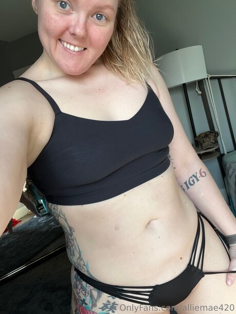 blonde teen pussy onlyfans porno photos