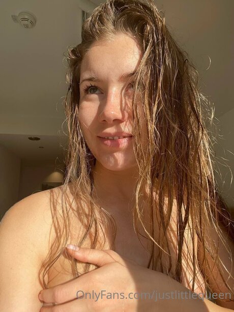 Maryqueenfree model xxx gallery