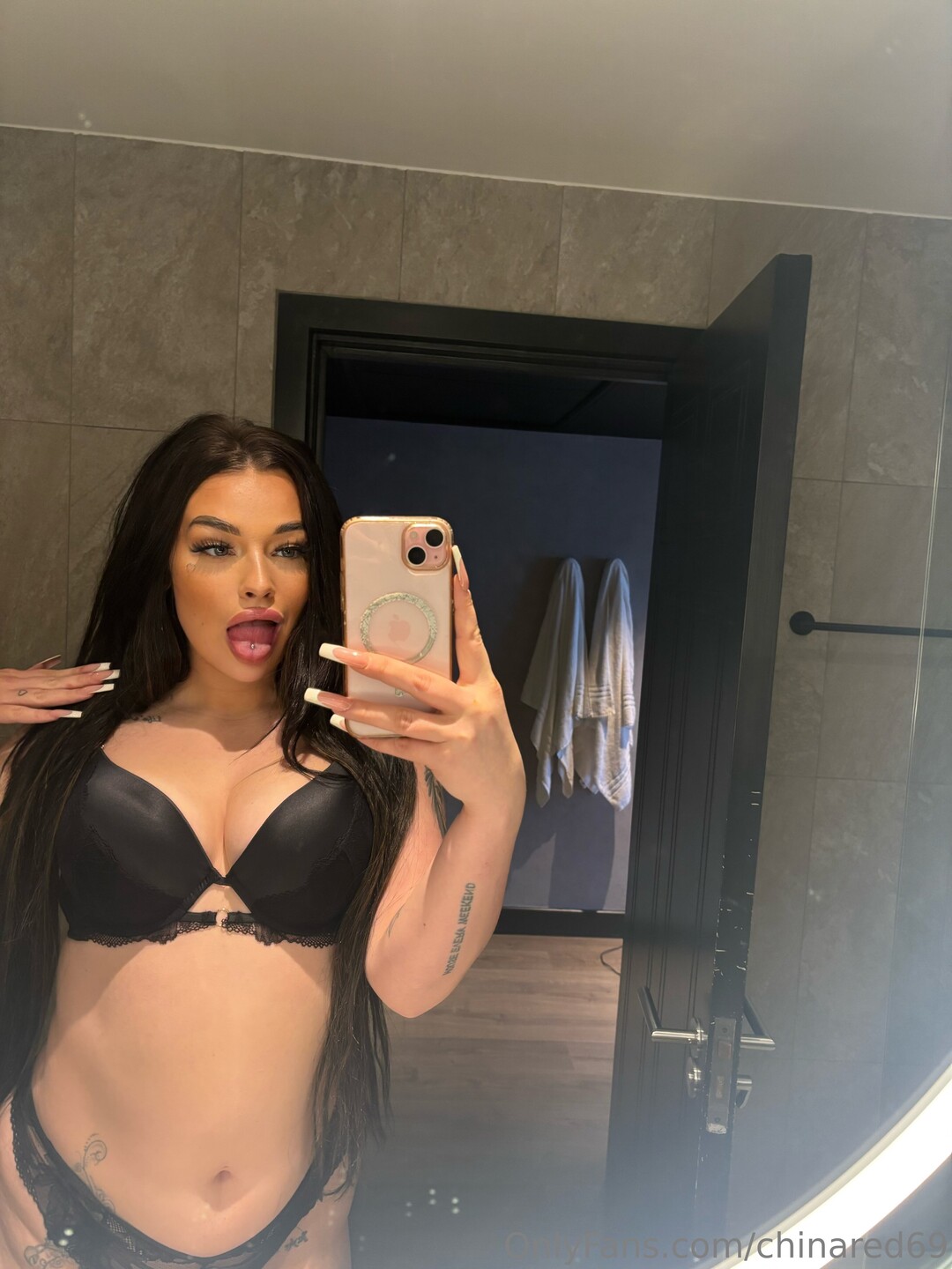 Chinared69 sexy pornstar photo