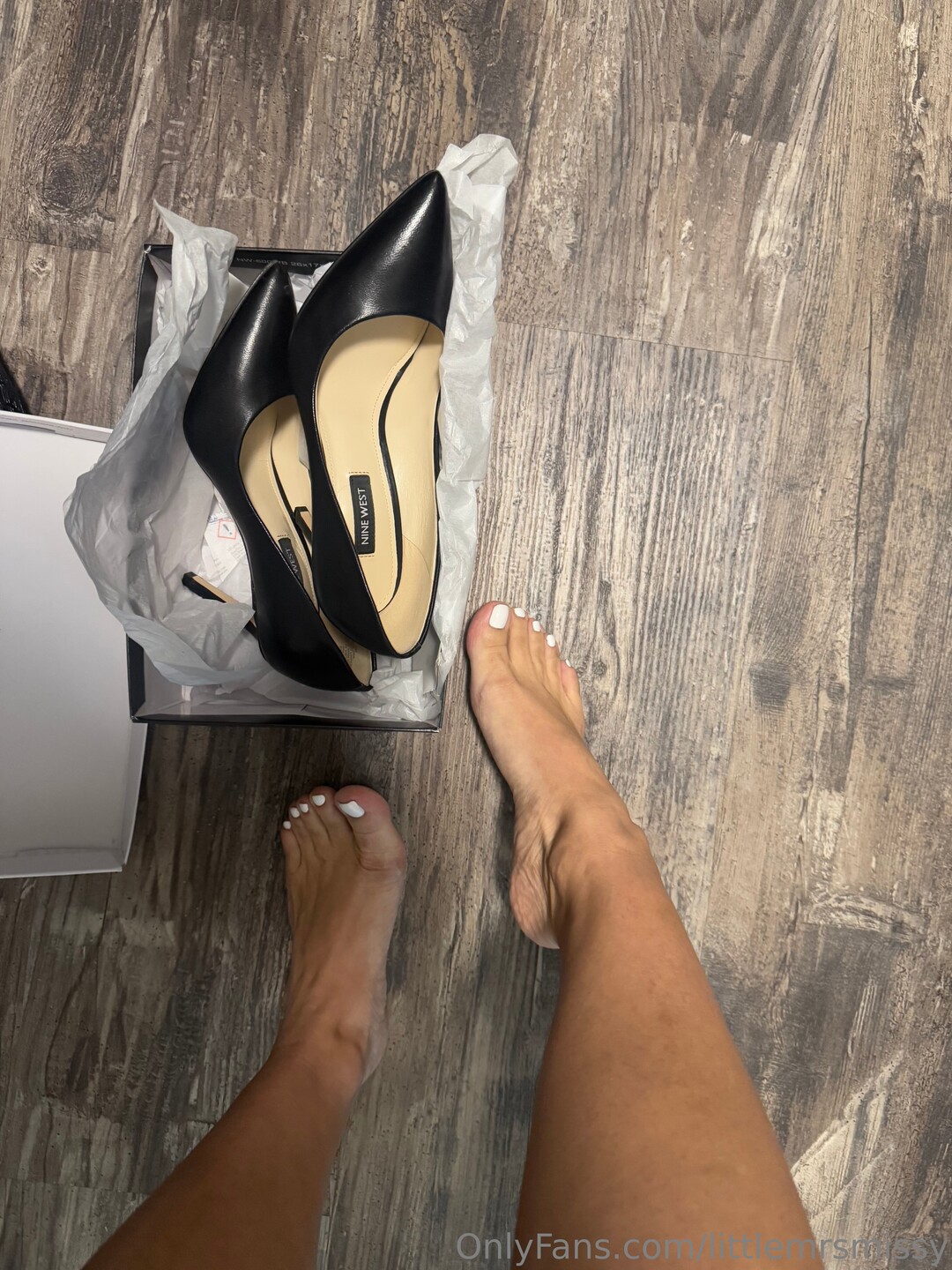 Littlemrsmissy pornstar nude images
