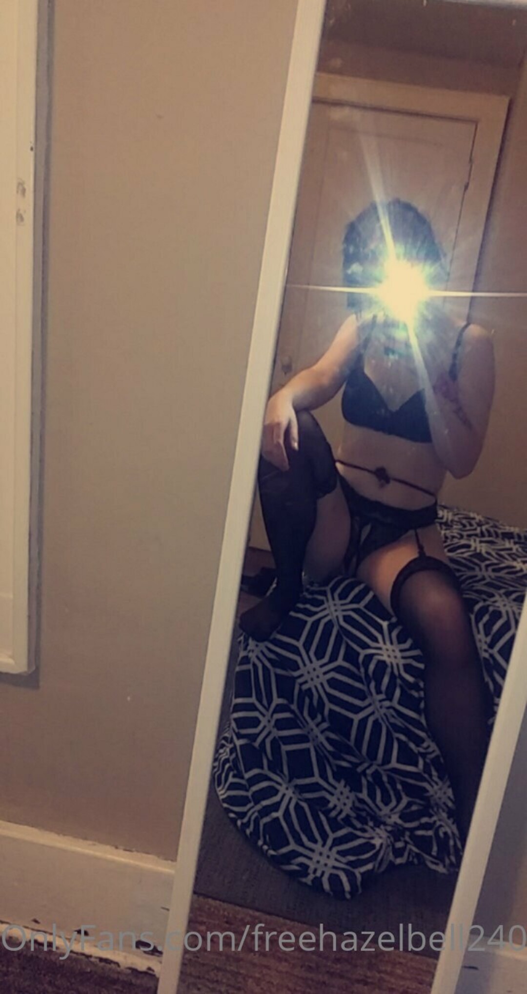 Free Ceceblair99 pornstar adult picture