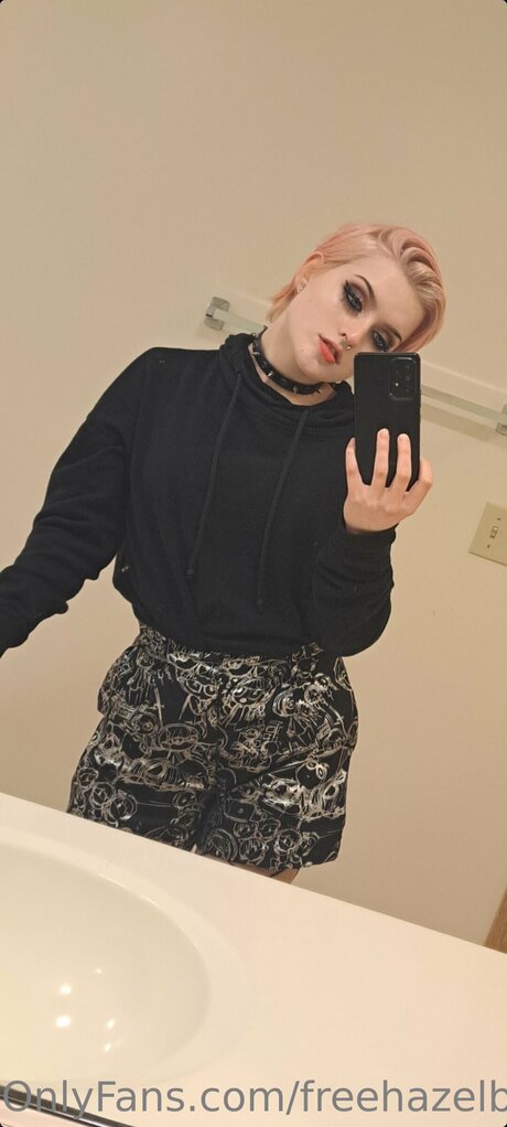 Free Ceceblair99 exclusive model photo