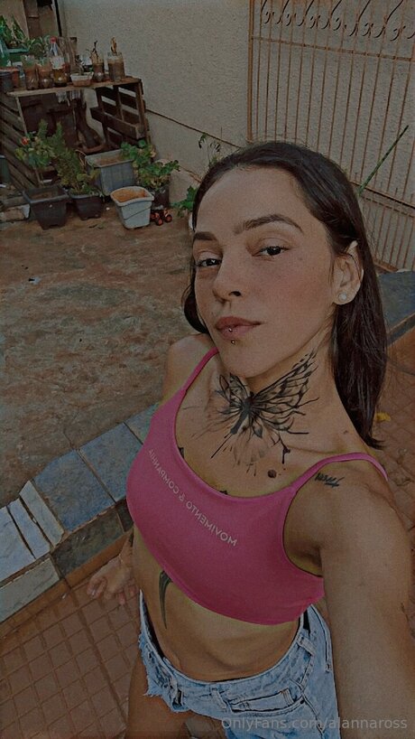 Alannaross pornographic model picture