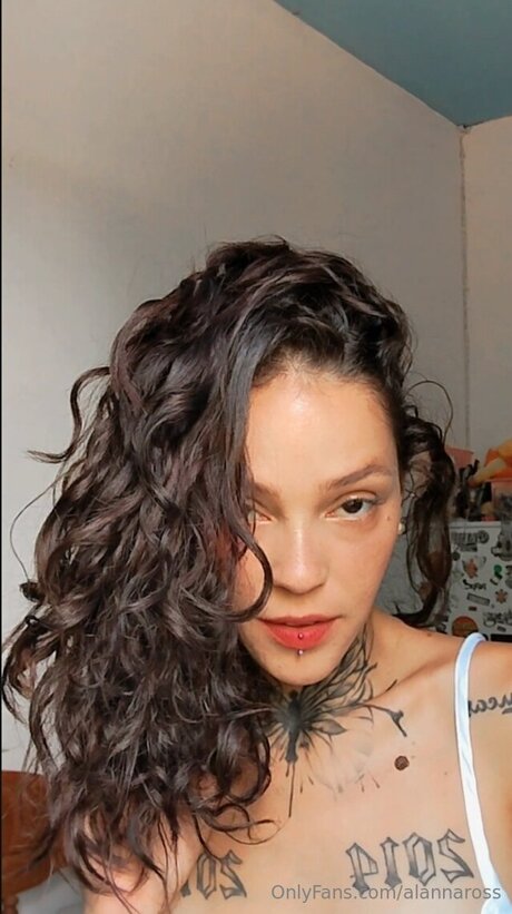 Alannaross xxx model galleries