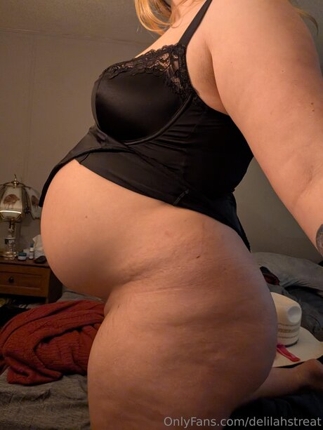 Delilahstreat model pornographic img