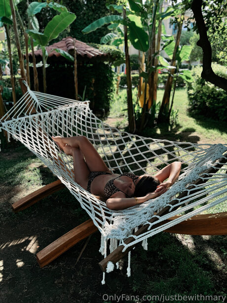 Justbewithmary star nudes pictures