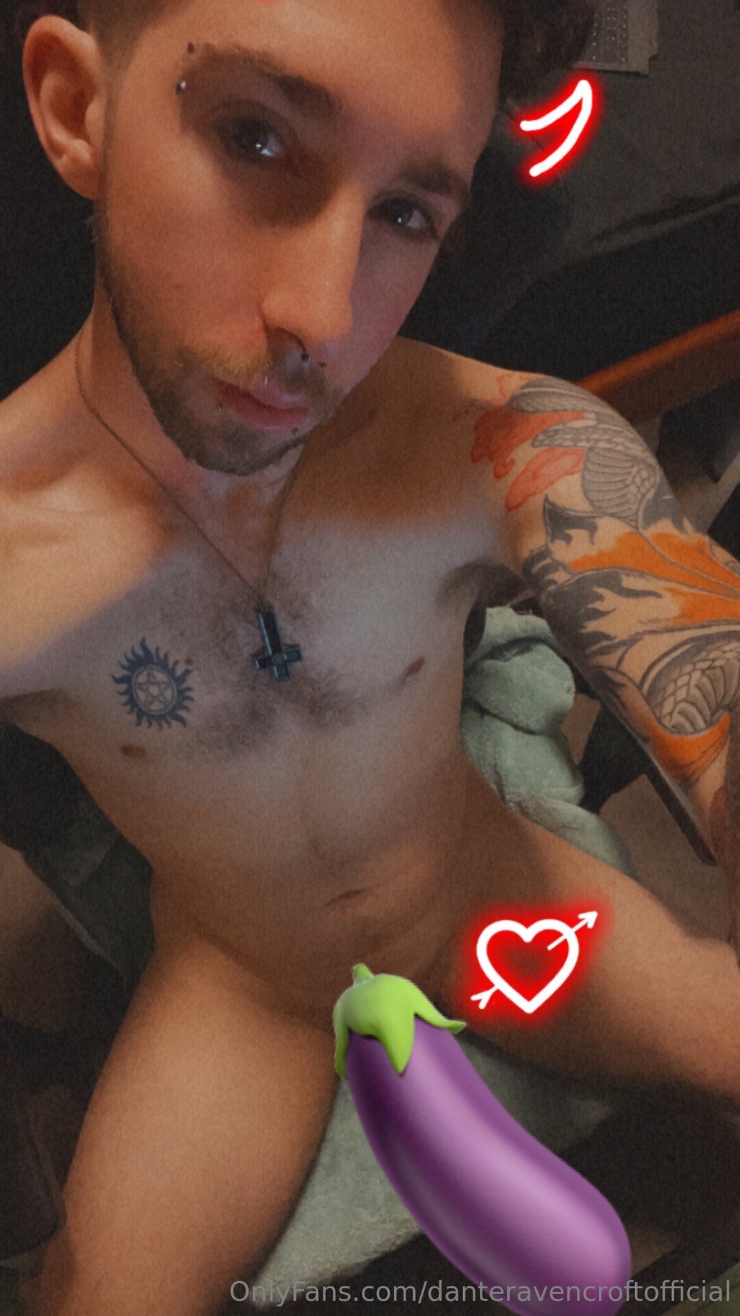 Danteravencroftofficial hot star pics