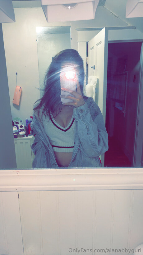 girl next door onlyfans free nude images