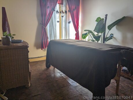 U381070047 top profile image