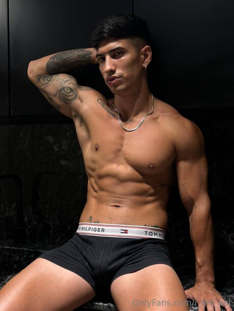 I Am Kai pornstar sexy gallery