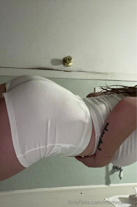 Mommakk33 pornstar naked galleries