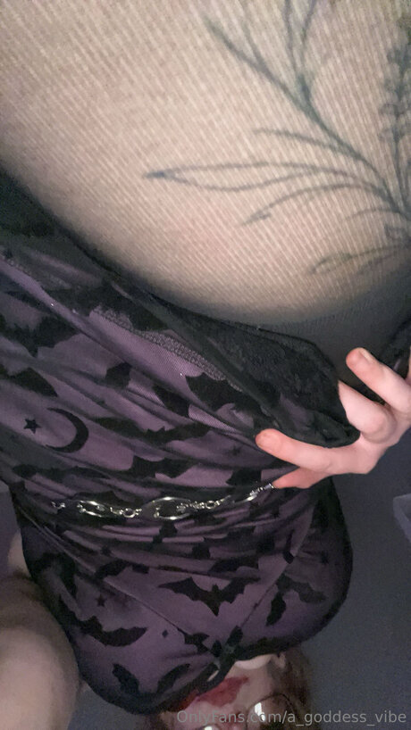 A Goddess Vibe star free img