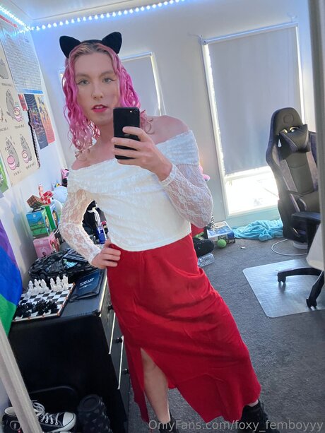 Foxy Femboyyy model porn archive