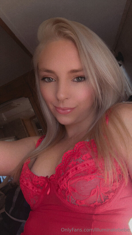 Illuminatebebe naked actress photo