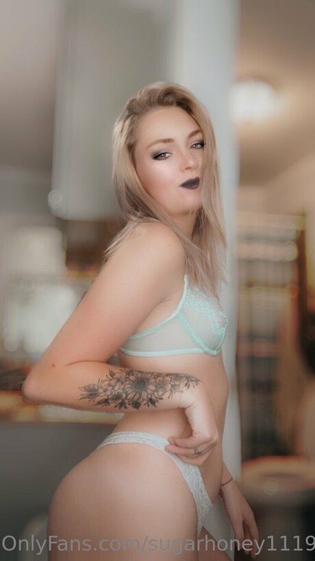 Illuminatebebe pornstar adult gallery