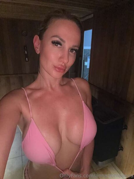 Anna Romanova beautiful pornstar pic