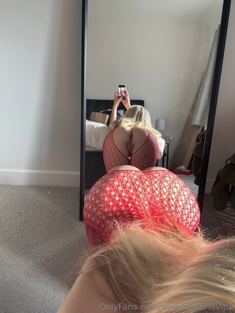 curvy lesbian onlyfans exclusive gallery