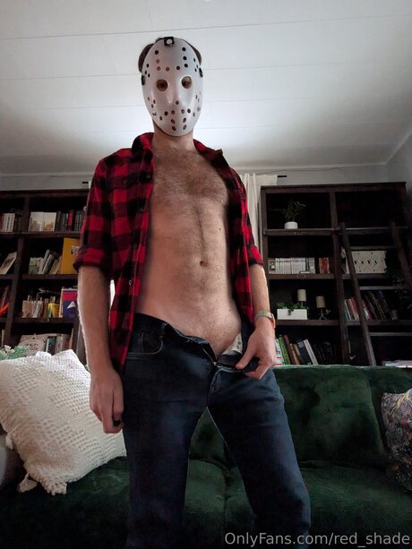 Red Hart perfect model picture