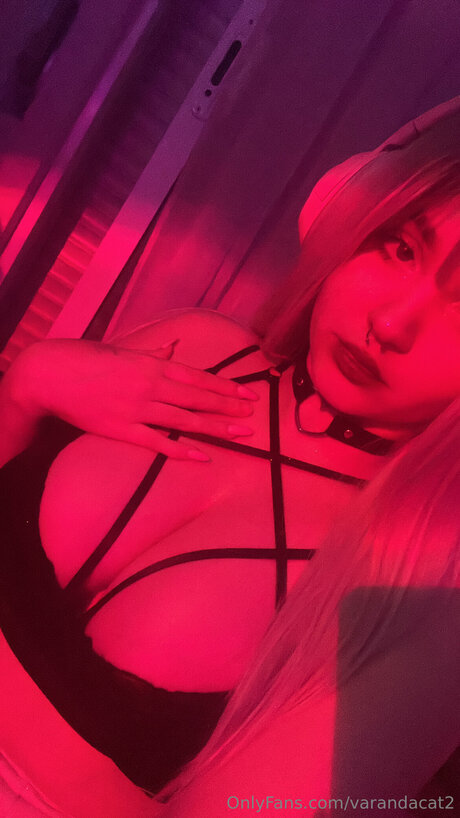 Callmevaranda2 model beautiful img