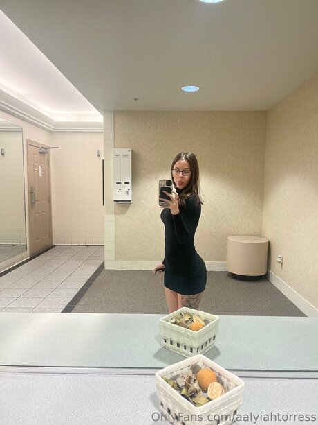 Aalyiahtorress star xxx archive