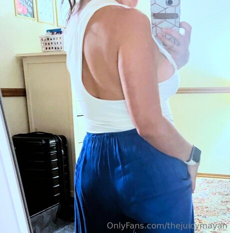 asian onlyfans hot pic