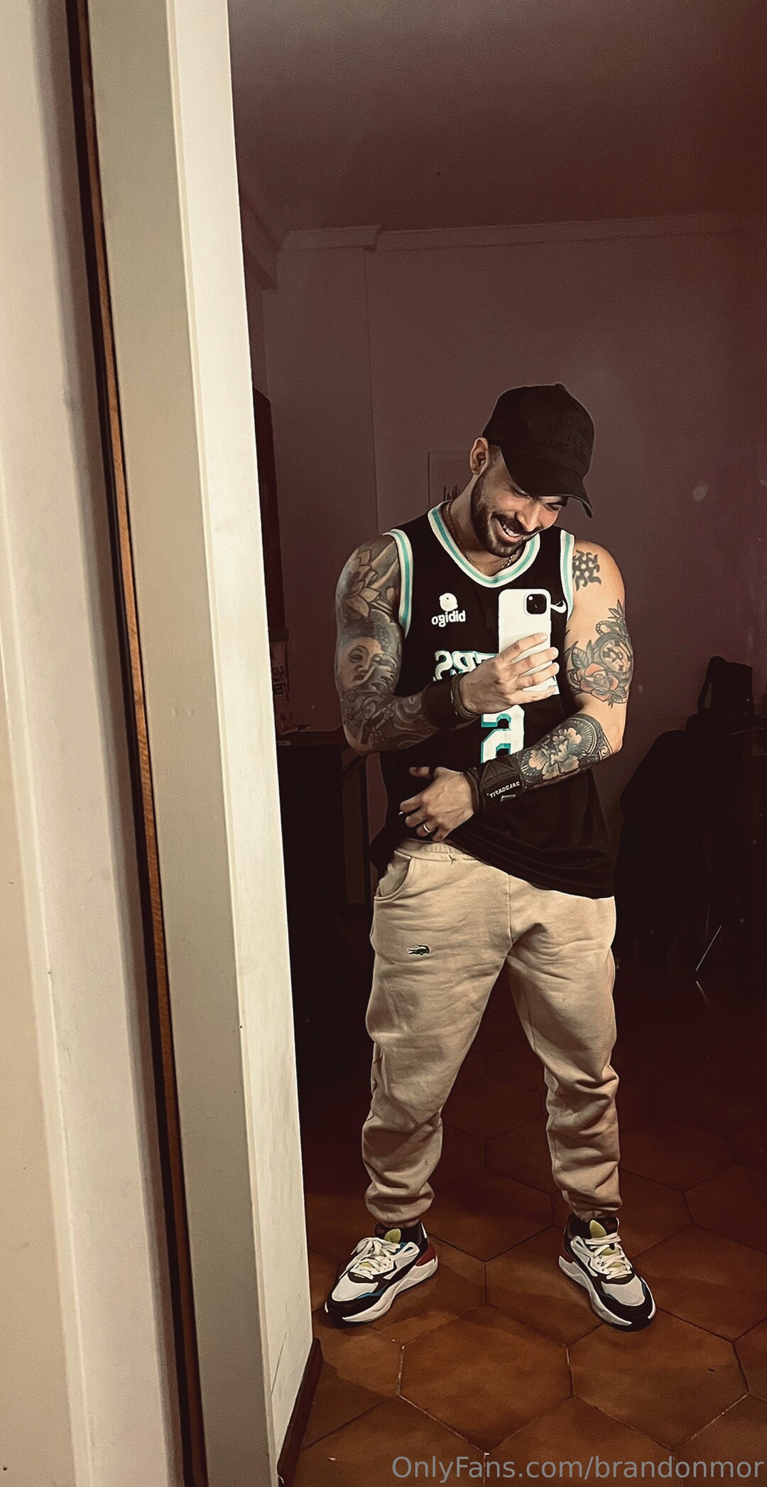 Brandonmor erotic model photo