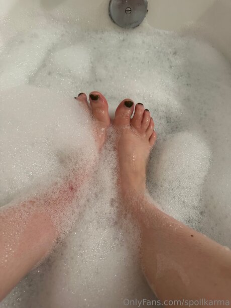 Spoilkarma model art picture