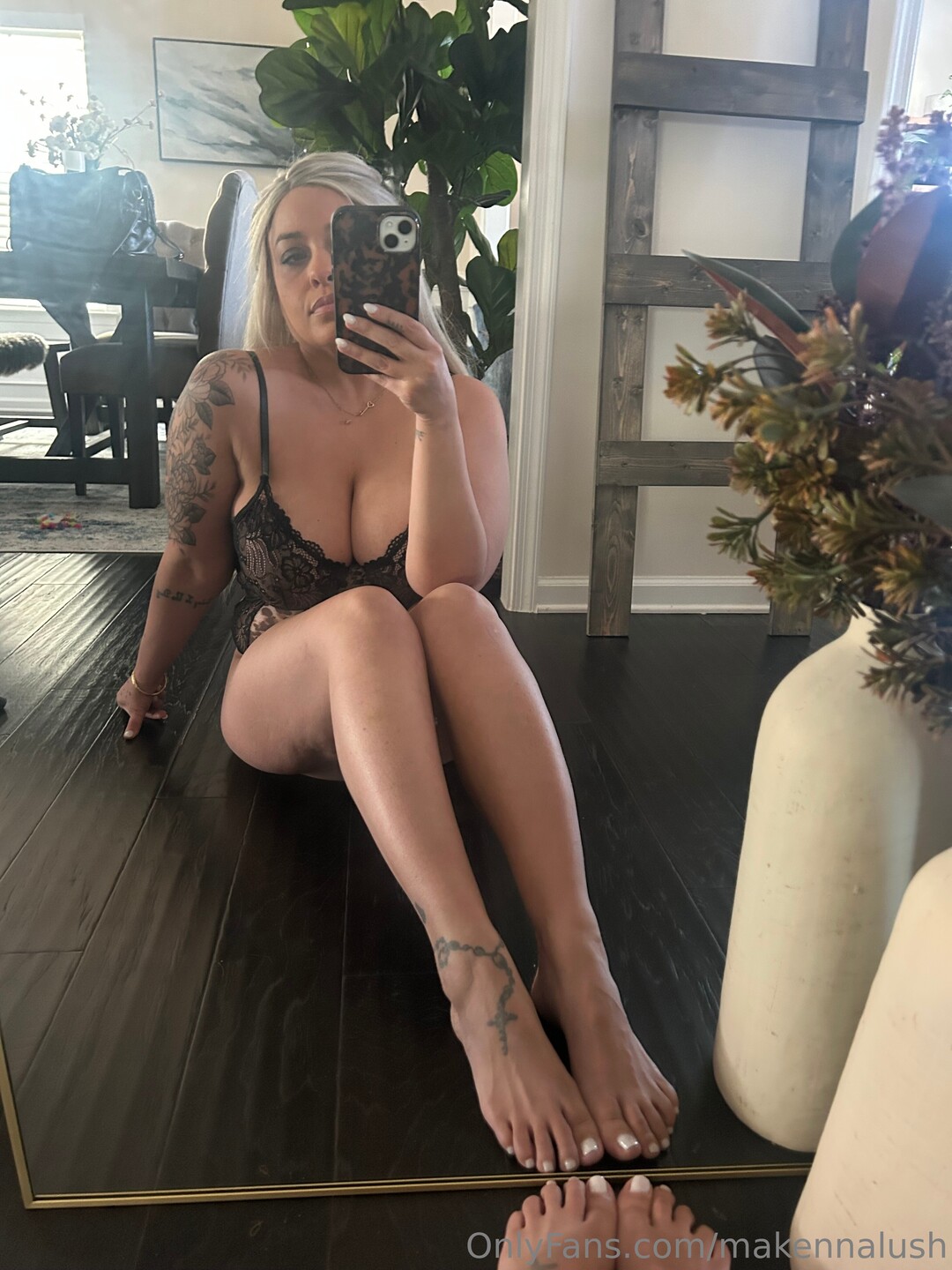 Makennalush naked model pics
