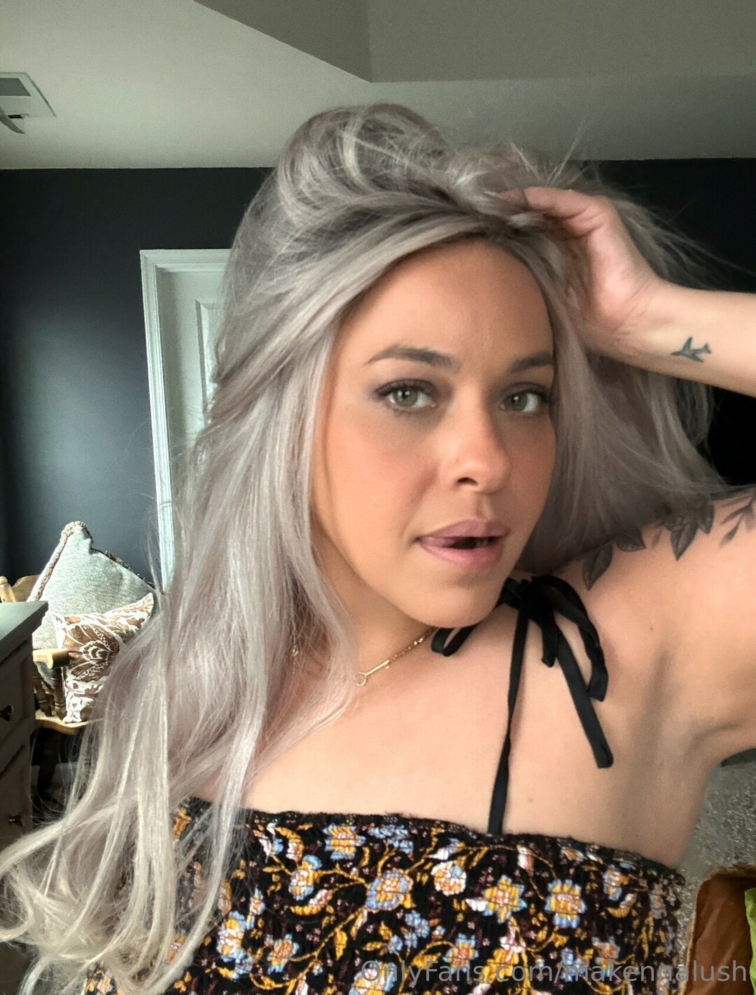 Makennalush model sex pictures