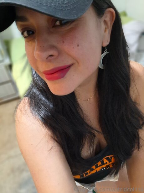 Astridcollins pretty model pictures