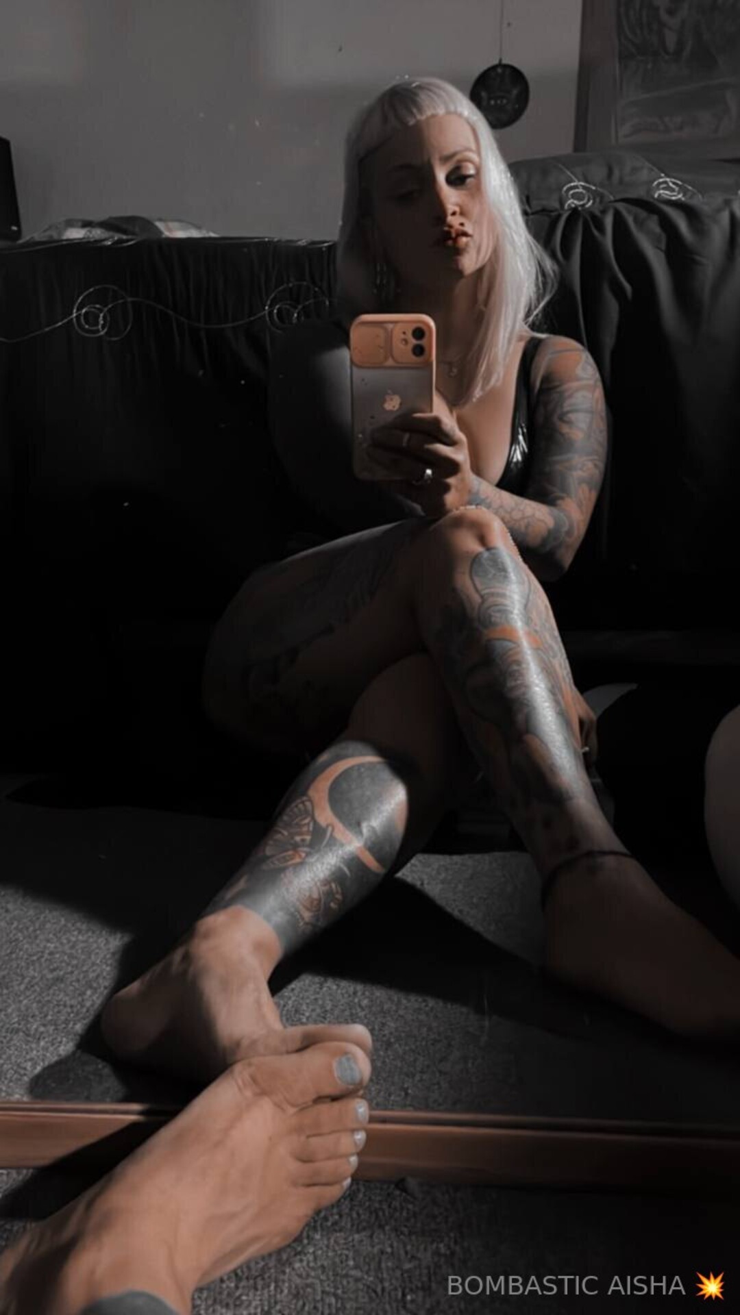 Ebony Aisha nude model image
