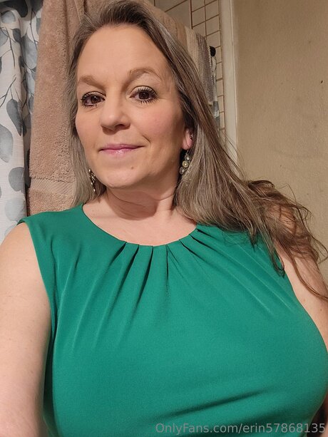 Erin57868135 exclusive pornstar pic