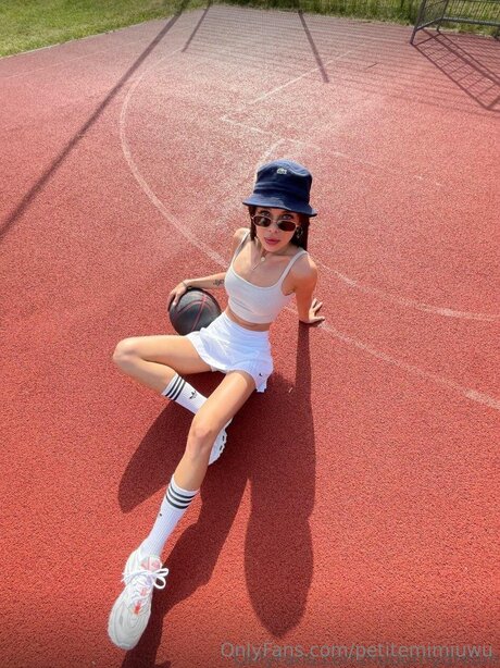 nerdy teen onlyfans free pics