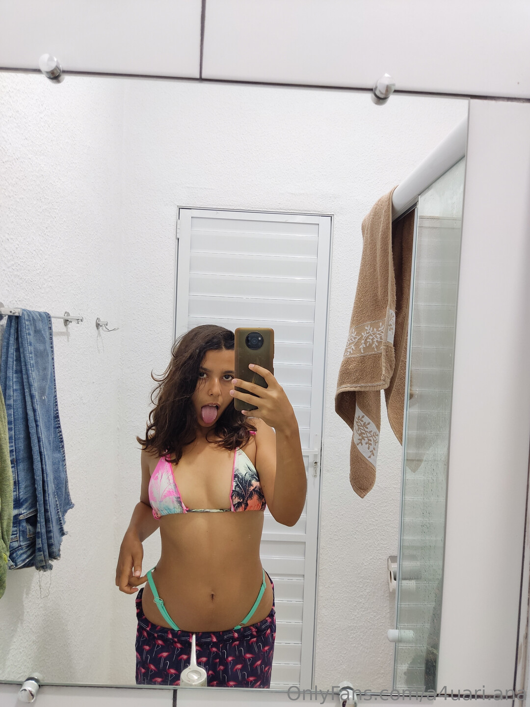 A4uari Ana erotic pornstar pictures