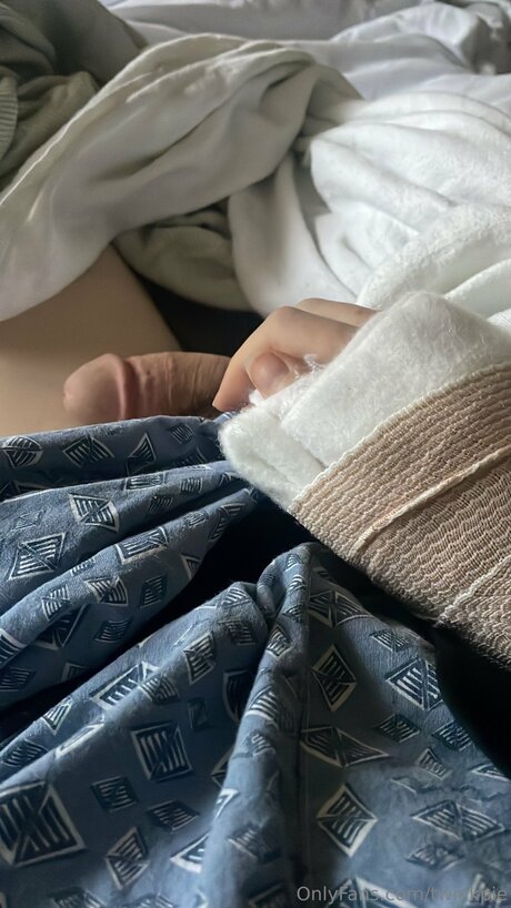 Twinkpie model erotic photo