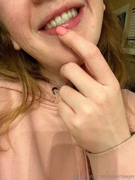 Ellierowyn star erotic pics