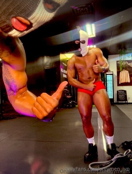 Onlymen Ivp model nice image