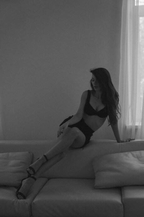 Larahook erotic star archive