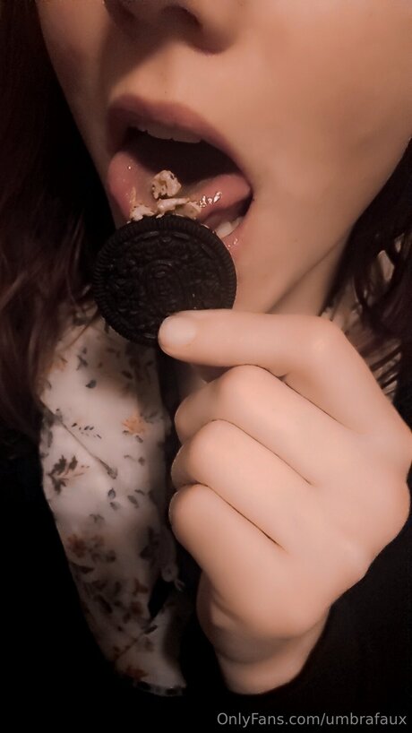 Umbrafaux model exclusive pics