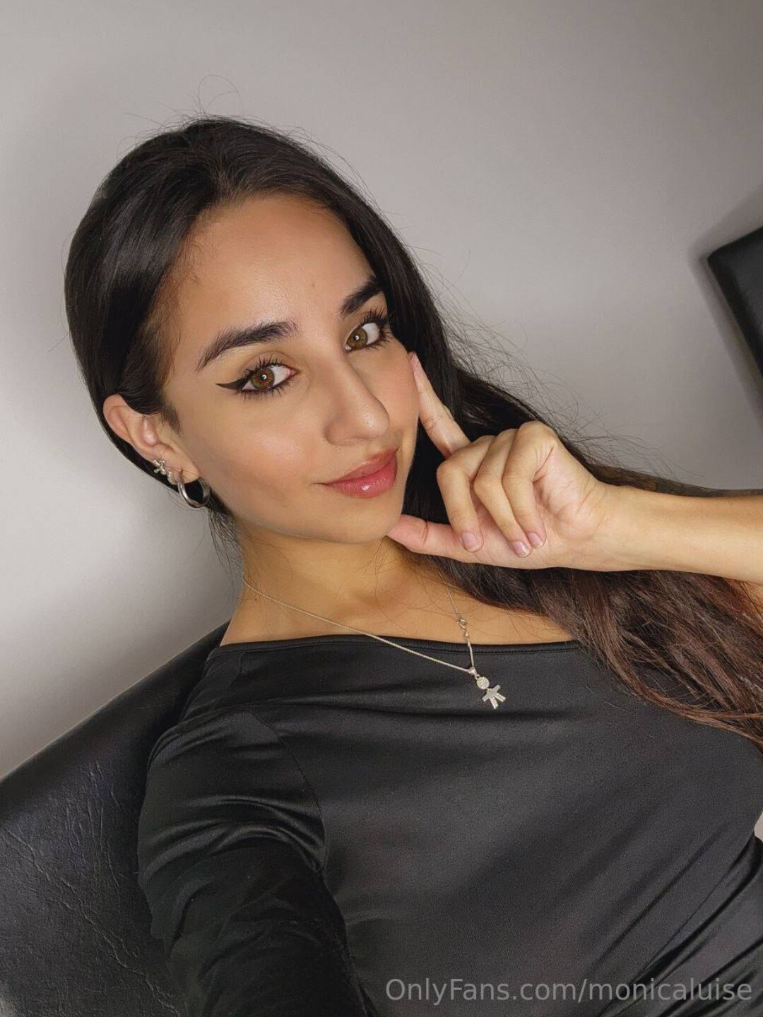 Monicaluise top pornstar img
