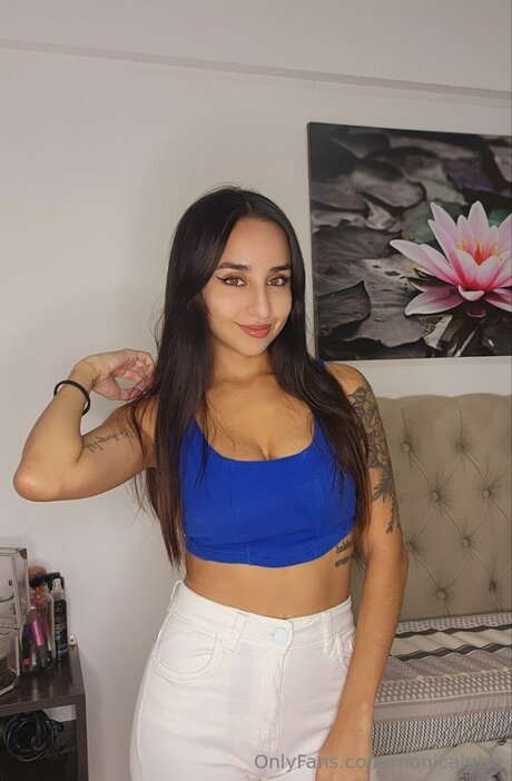 Monicaluise star sexy photo