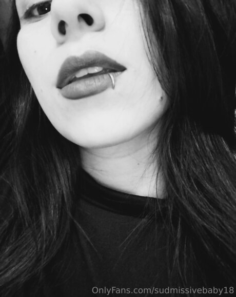 Sudmissivebaby18 hd pornstar galleries