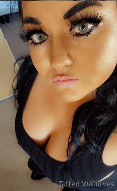 U225860105 xxx actress photos