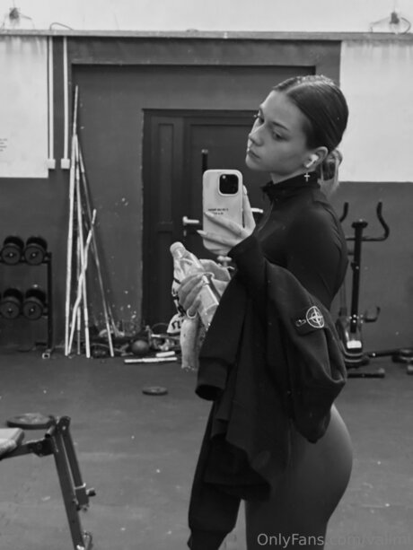 Vallmi sex pornstar images