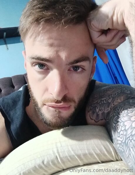 Daaddyhott model nice images