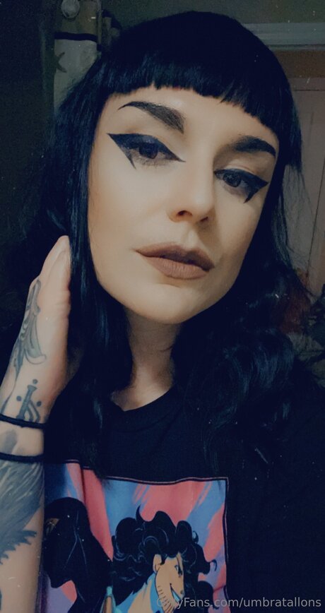 Umbratallons model adult img